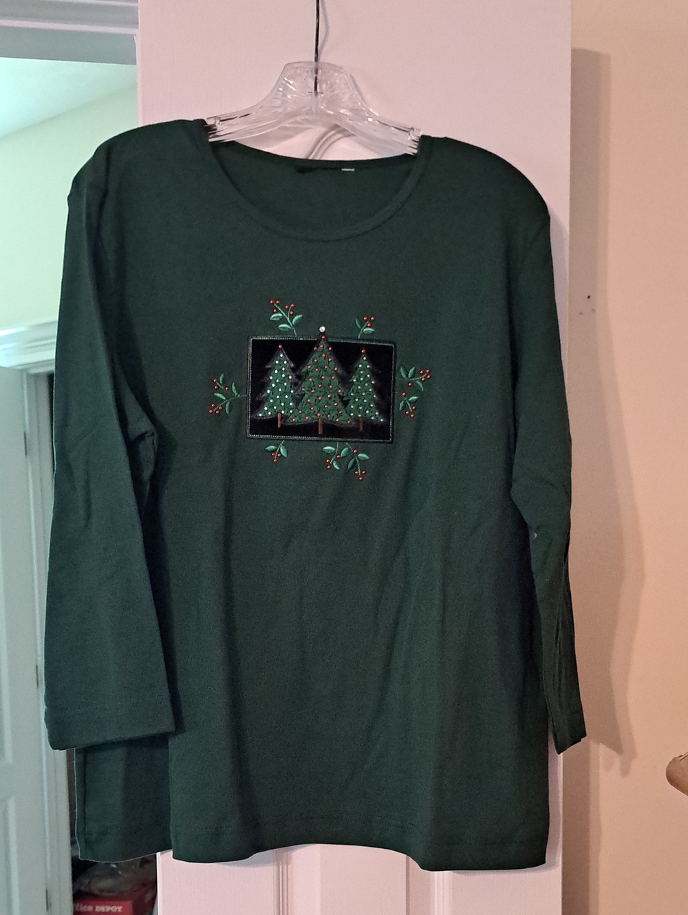 Womens' Holiday Green 3/4 Sleeve Top with Tree Embroidery
